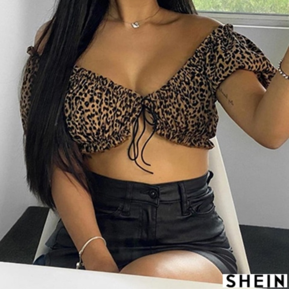 Trim Tie Front Leopard Top
